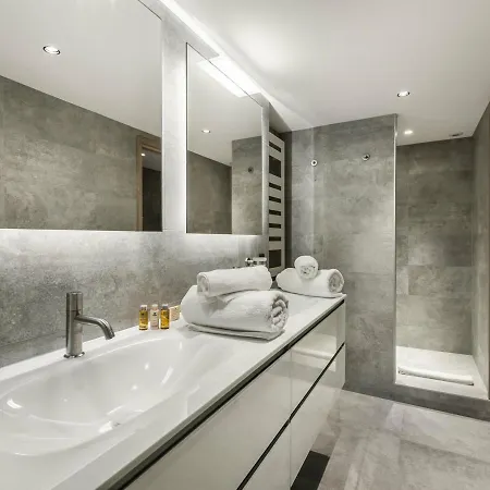 Renove 3 Chambres, 1850, Avec Balcon Et Parking - Fr-1-564-59 * كورشوفيل
