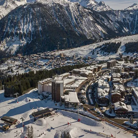 Lägenhet Renove 3 Chambres, 1850, Avec Balcon Et Parking - Fr-1-564-59 *